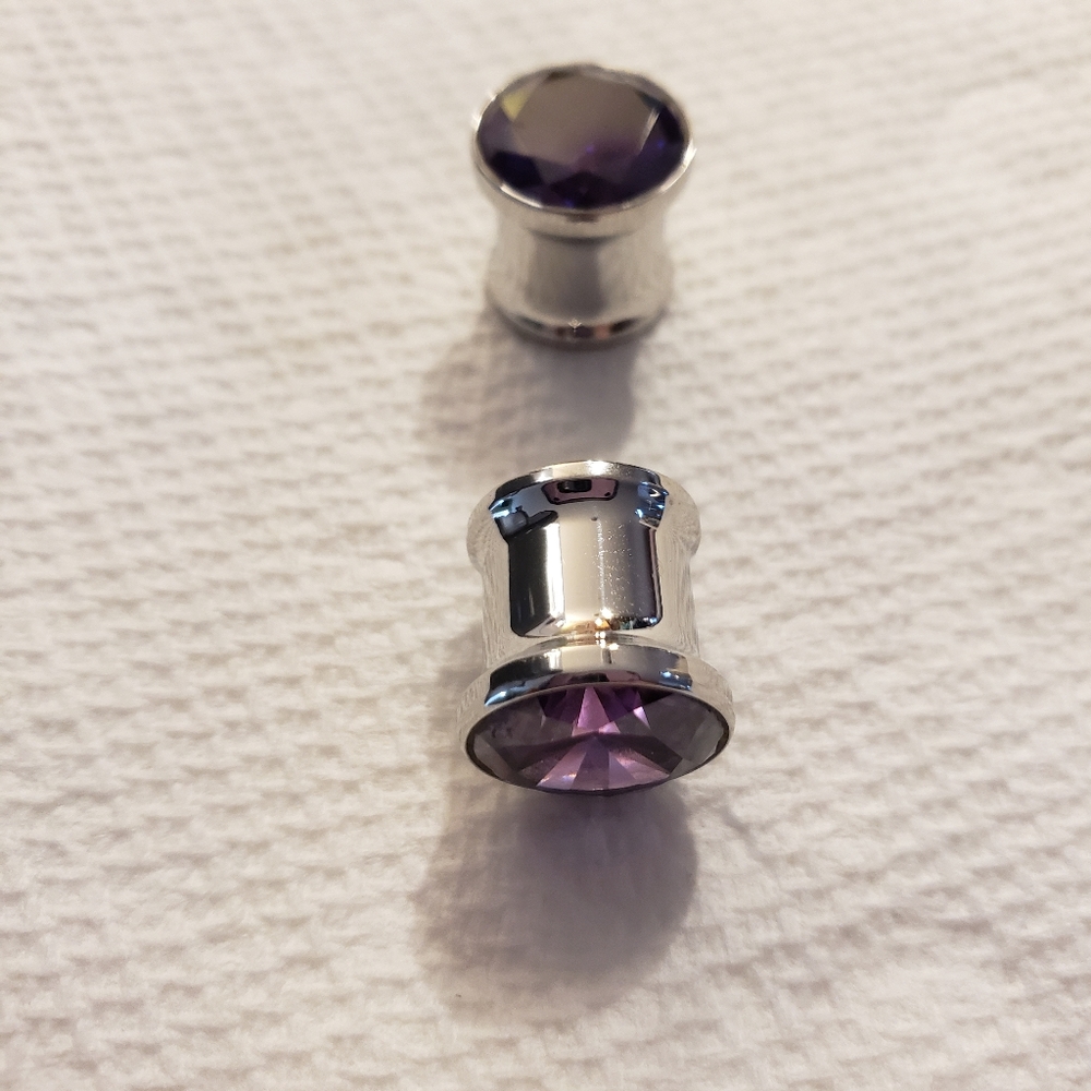 Anatometal Gemmed Plugs 7/16" - Picture 2 of 3